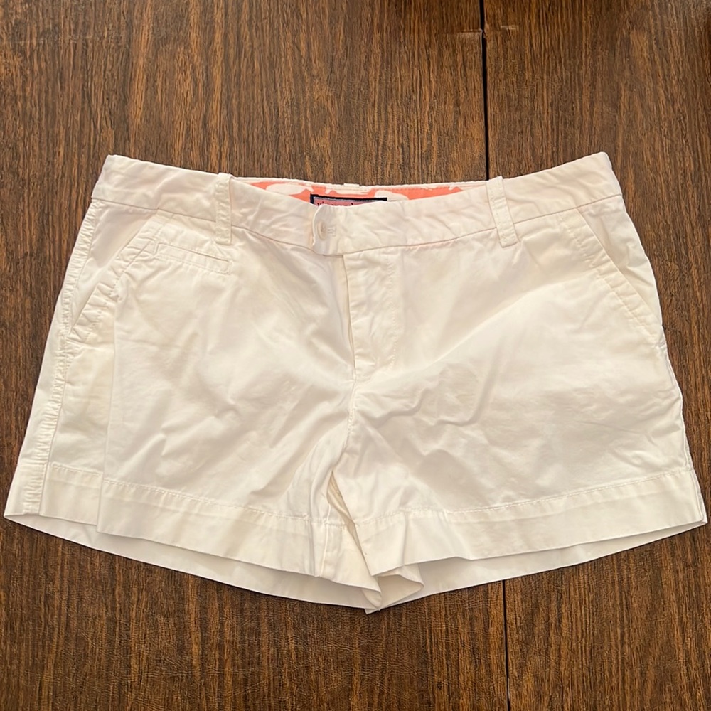 Vineyard Vines White Shorts